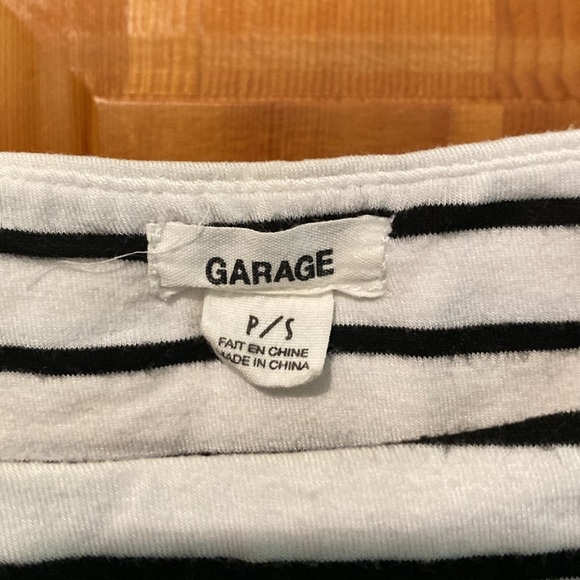 Garage crop top - Picture 3 of 3